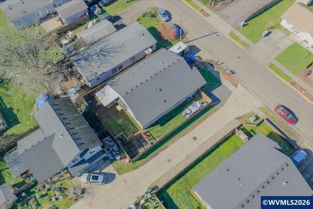 806 Wassom St, Lebanon, OR 97355