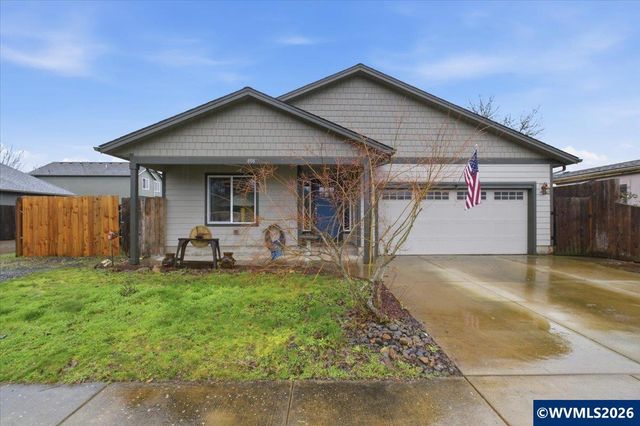 806 Wassom St, Lebanon, OR 97355