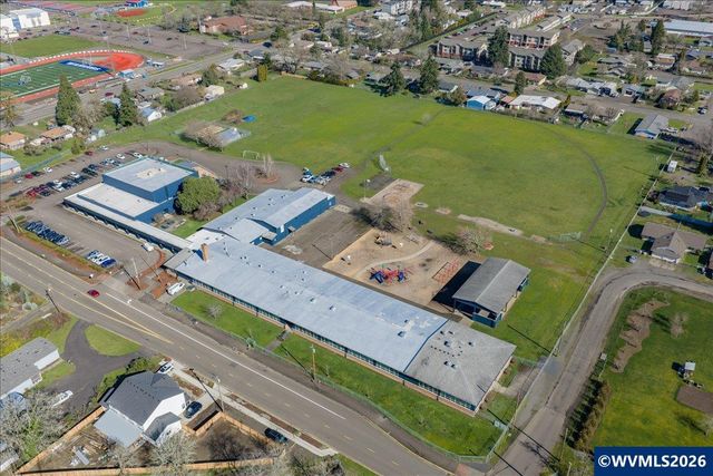 806 Wassom St, Lebanon, OR 97355