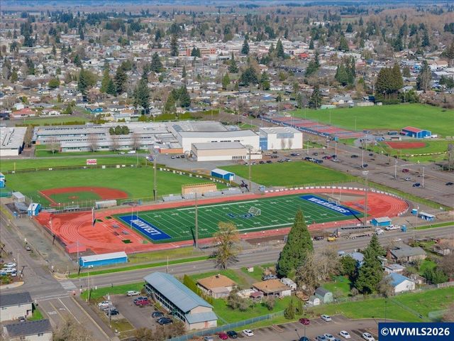 806 Wassom St, Lebanon, OR 97355