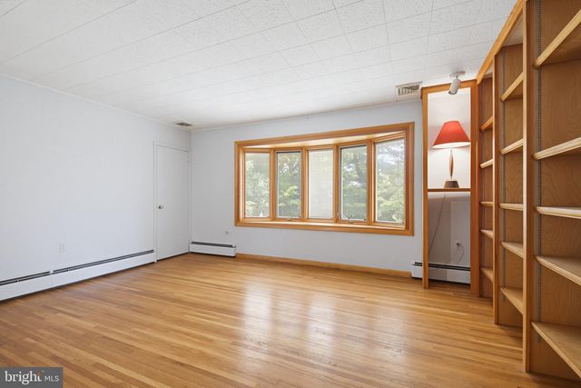 617 CAPRI RD, Lancaster, PA 17603