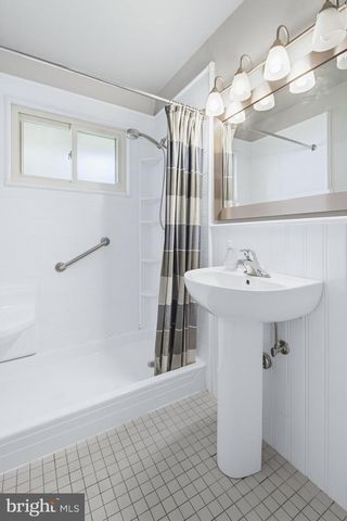 617 CAPRI RD, Lancaster, PA 17603