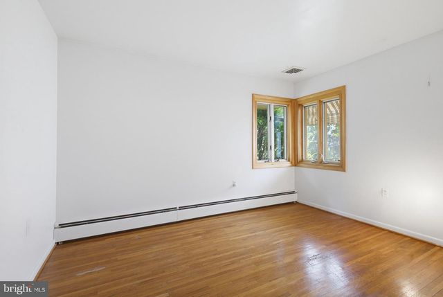 617 CAPRI RD, Lancaster, PA 17603