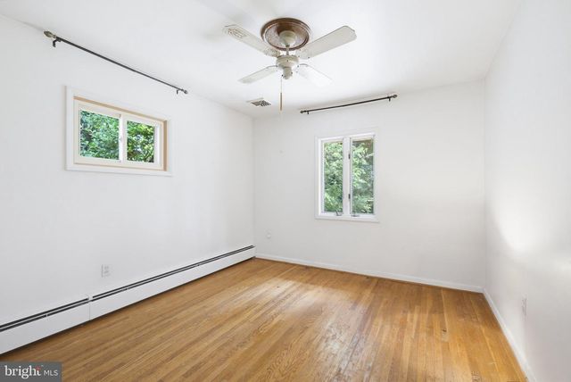 617 CAPRI RD, Lancaster, PA 17603