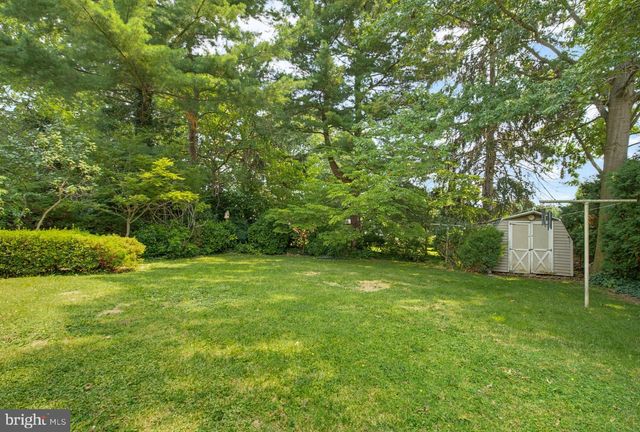 617 CAPRI RD, Lancaster, PA 17603