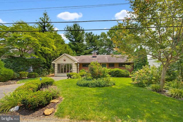 617 CAPRI RD, Lancaster, PA 17603