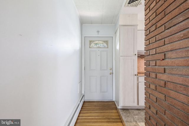617 CAPRI RD, Lancaster, PA 17603