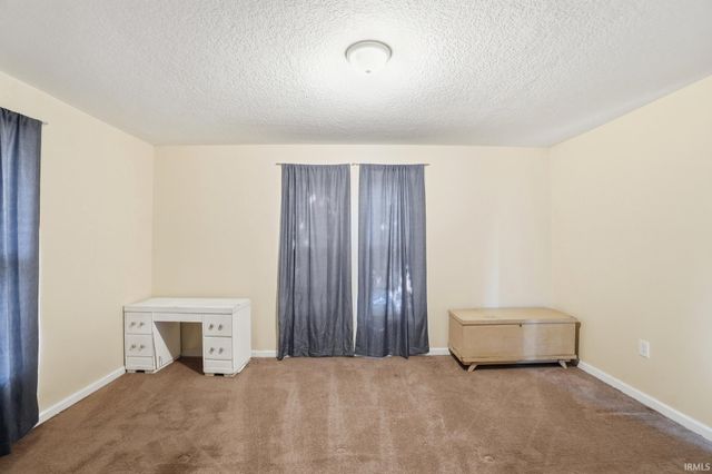 920 First Street, Huntington, IN 46750