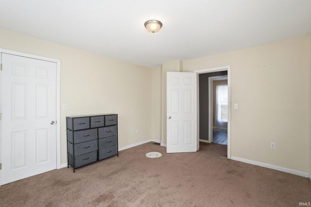 920 First Street, Huntington, IN 46750