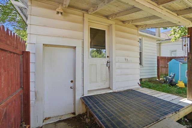 920 First Street, Huntington, IN 46750