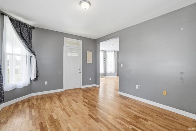 920 First Street, Huntington, IN 46750