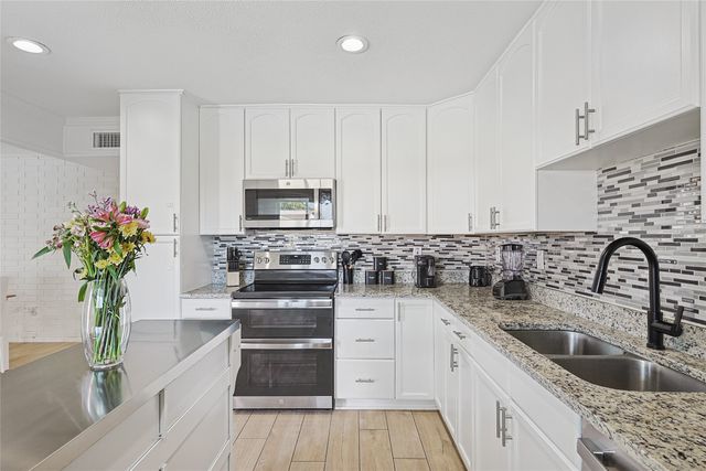 5632 Terry Street, The Colony, TX 75056