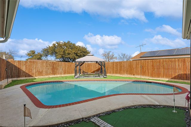 5632 Terry Street, The Colony, TX 75056