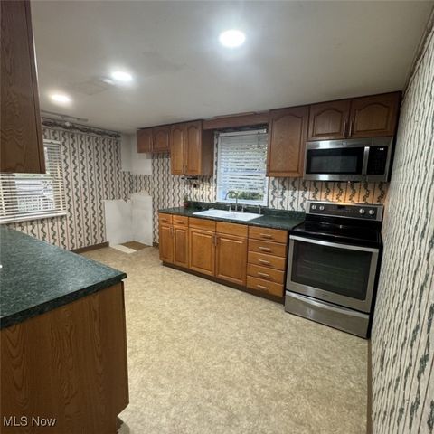 475 Munroe Falls Road, Tallmadge, OH 44278