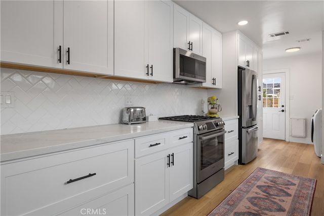 6541 E Walkerton, Long Beach, CA 90808