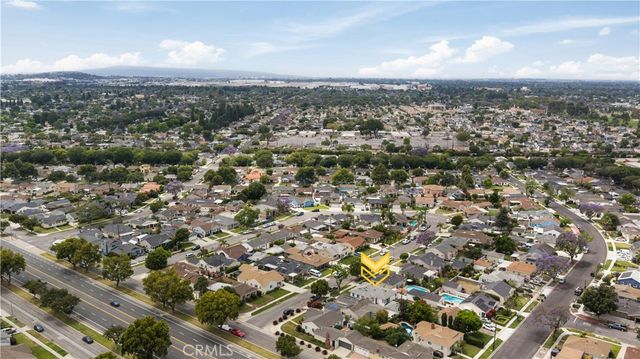 6541 E Walkerton, Long Beach, CA 90808