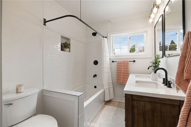 6541 E Walkerton, Long Beach, CA 90808