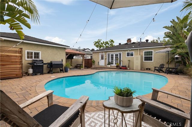 6541 E Walkerton, Long Beach, CA 90808