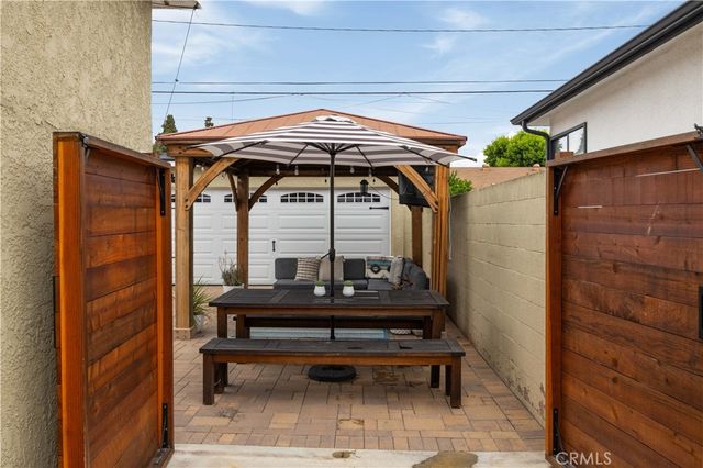 6541 E Walkerton, Long Beach, CA 90808