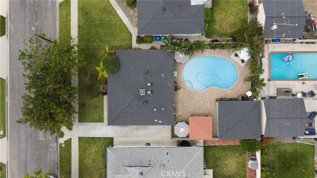 6541 E Walkerton, Long Beach, CA 90808