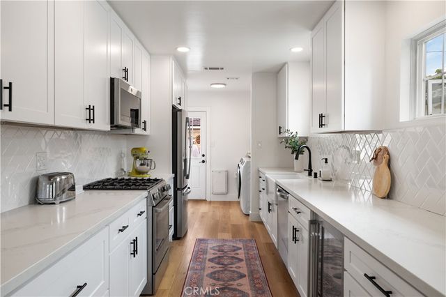 6541 E Walkerton, Long Beach, CA 90808