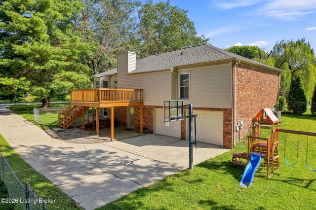 1000 Cliffwood Dr, Goshen, KY 40026