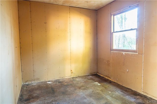 6858 Fairway Drive, Westmoreland, NY 13490