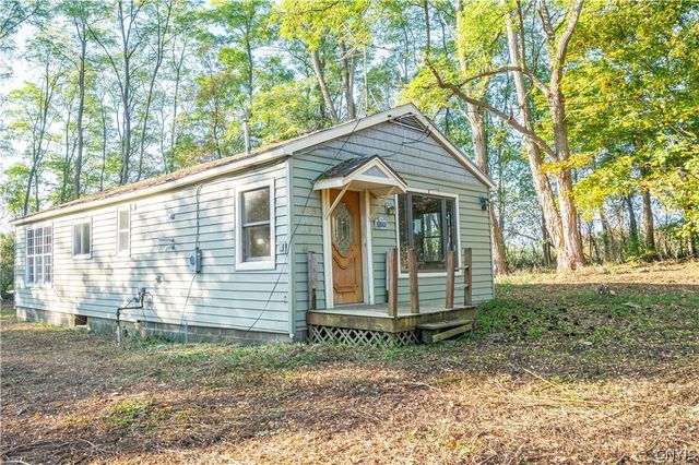 6858 Fairway Drive, Westmoreland, NY 13490