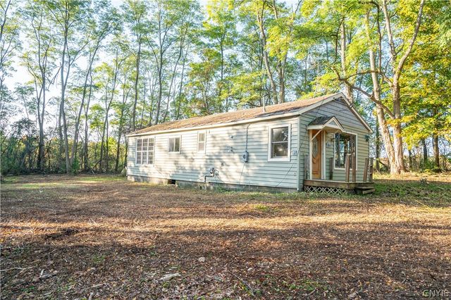 6858 Fairway Drive, Westmoreland, NY 13490