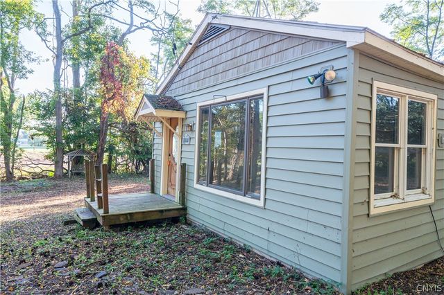 6858 Fairway Drive, Westmoreland, NY 13490