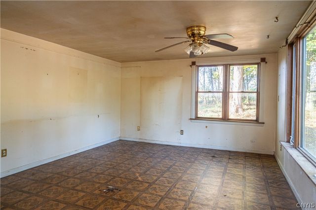 6858 Fairway Drive, Westmoreland, NY 13490