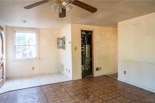 6858 Fairway Drive, Westmoreland, NY 13490