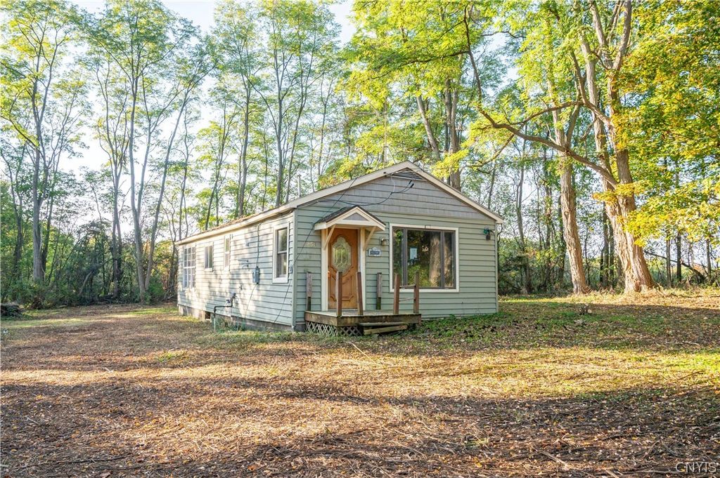 6858 Fairway Drive, Westmoreland, NY 13490