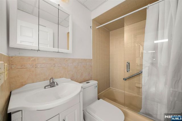 197 Kinderkamack Road, Oradell, NJ 07649