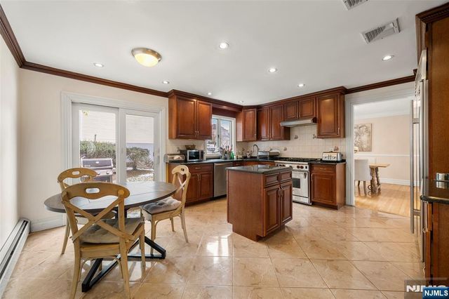 197 Kinderkamack Road, Oradell, NJ 07649