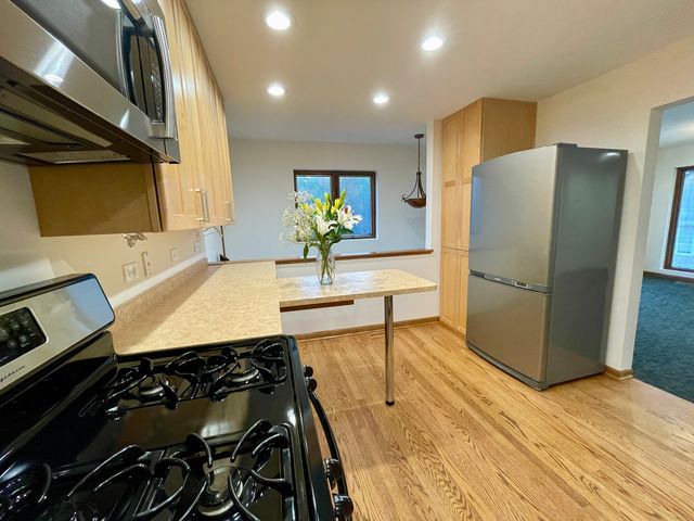 5145 Washington Street 200, Downers Grove, IL 60515