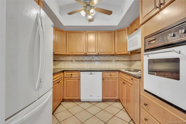 51 Jefferson Oval D, Yorktown Heights, NY 10598