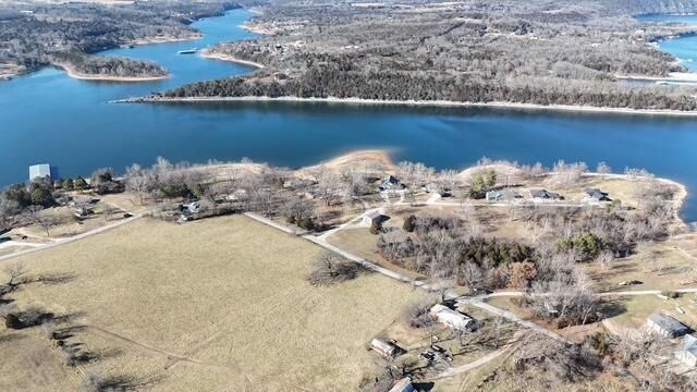 22236 Evergreen Court, Golden, MO 65658
