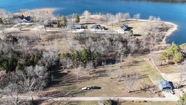 22236 Evergreen Court, Golden, MO 65658