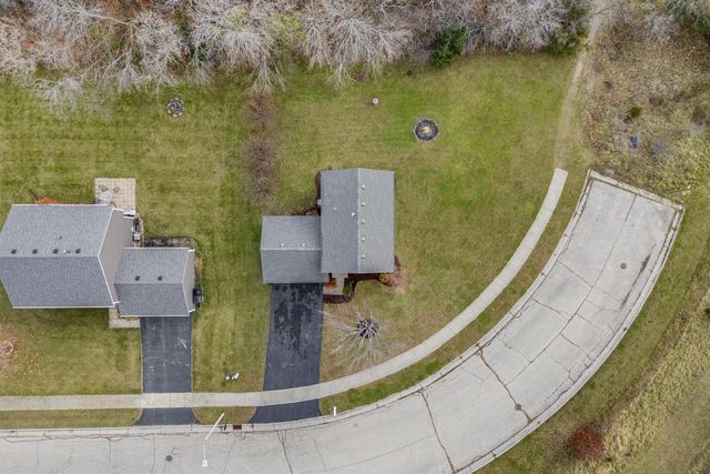 632 Partridge PARKWAY, Genoa City, WI 53128