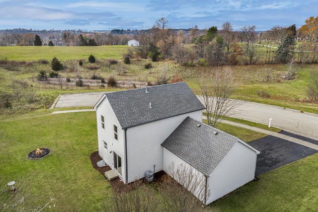 632 Partridge PARKWAY, Genoa City, WI 53128