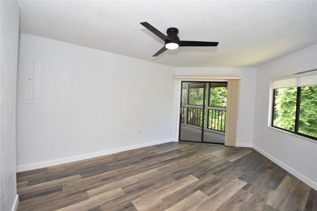4 SOUTHBURY COURT 4, Palm Coast, FL 32137