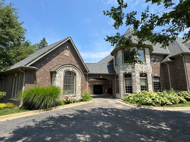 16W122 91st Street, Burr Ridge, IL 60527