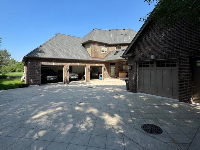 16W122 91st Street, Burr Ridge, IL 60527