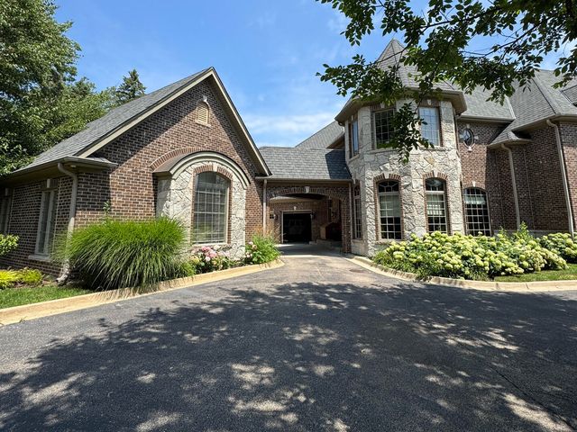 16W122 91st Street, Burr Ridge, IL 60527