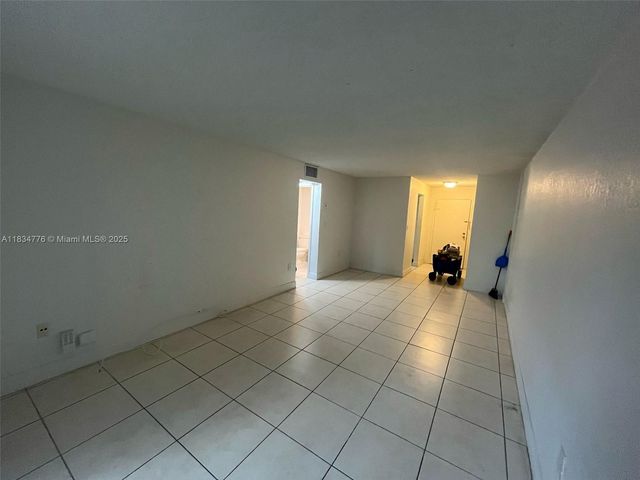 1805 Sans Souci Blvd 215, North Miami, FL 33181