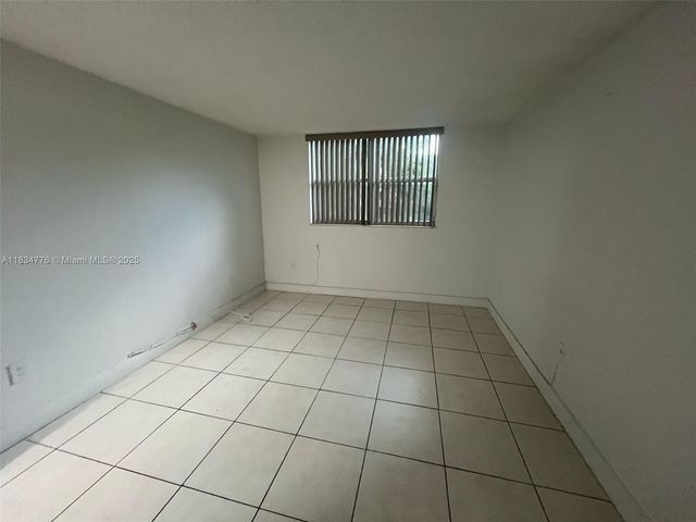 1805 Sans Souci Blvd 215, North Miami, FL 33181