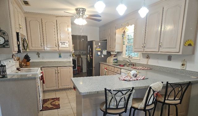 1312 Stanford Rd, Dothan, AL 36305