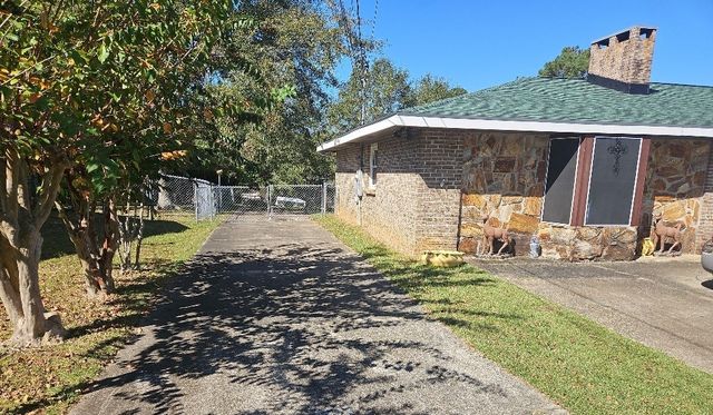 1312 Stanford Rd, Dothan, AL 36305