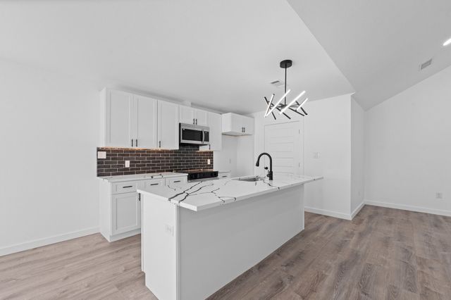 119 Smith Street, Hillsboro, TX 76645